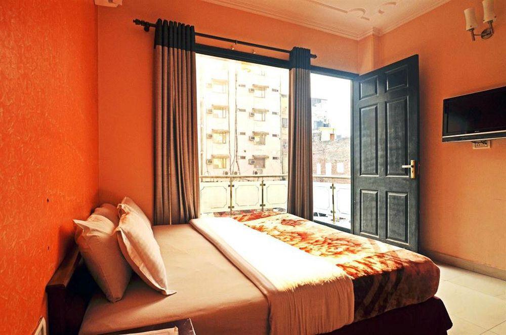 Hotel Sunrise Delhi  Exterior photo